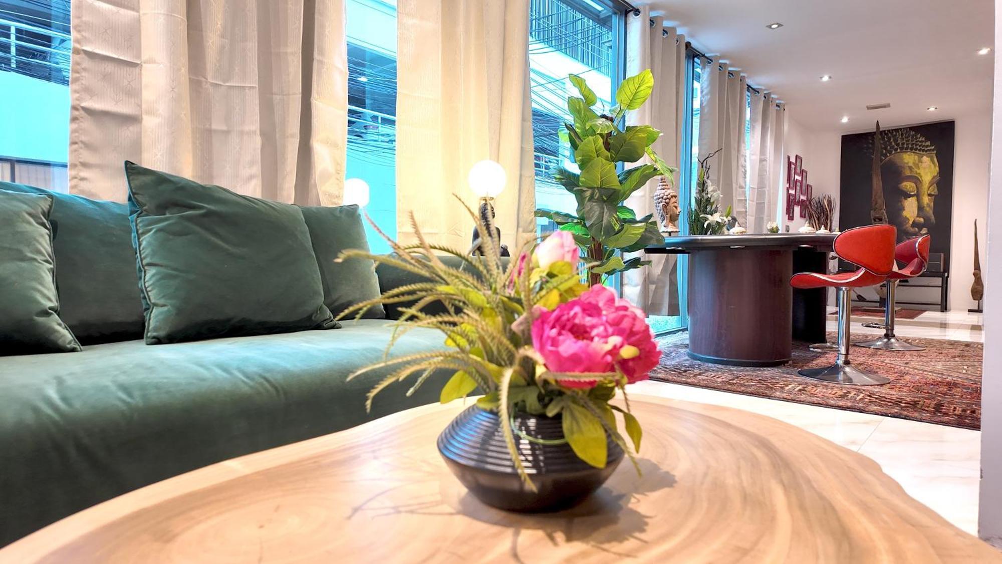 Отель Syama Mansion Sukhumvit Бангкок Экстерьер фото